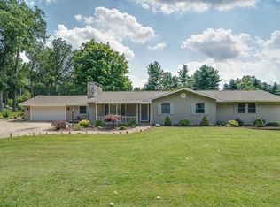 16646 Brick Rd, Granger, IN 46530