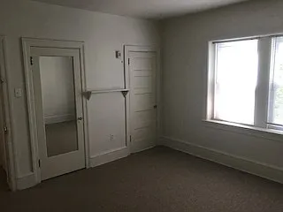 6308 Sherwood Rd — Photo 9
