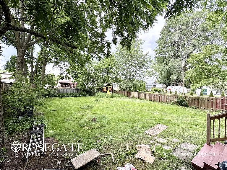 7181 Windsor Cres — Photo 18