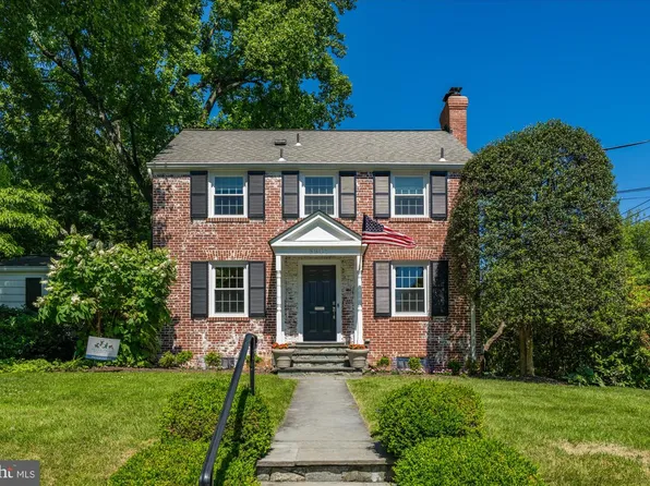 5901 Devonshire Dr, Bethesda, MD 20816
