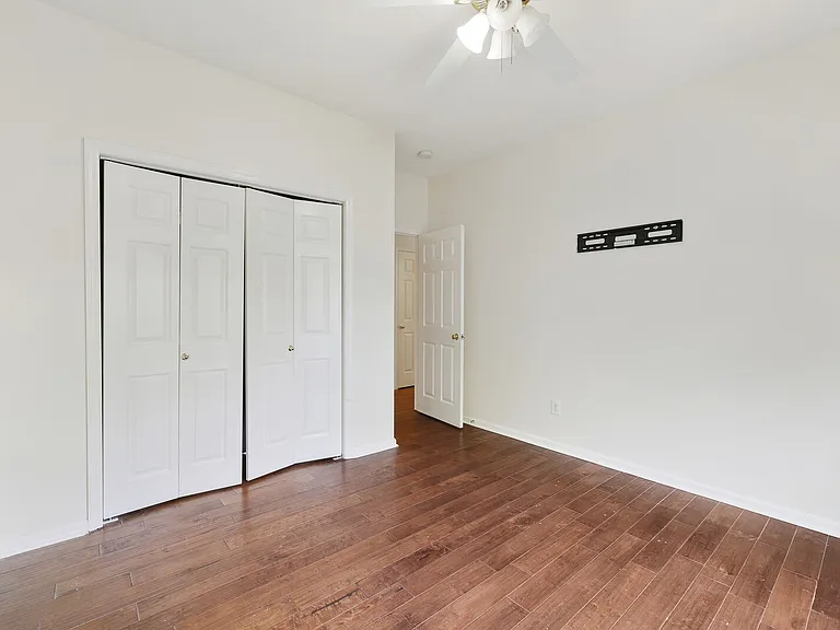 4933 Alexis Dr — Photo 21