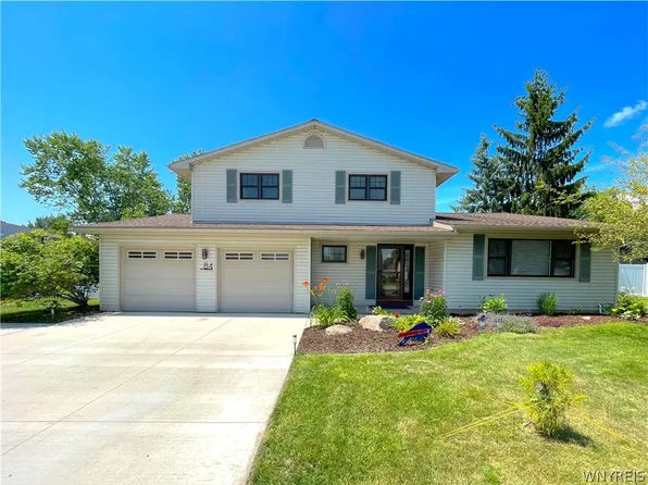84 Regency Dr, Grand Island, NY 14072