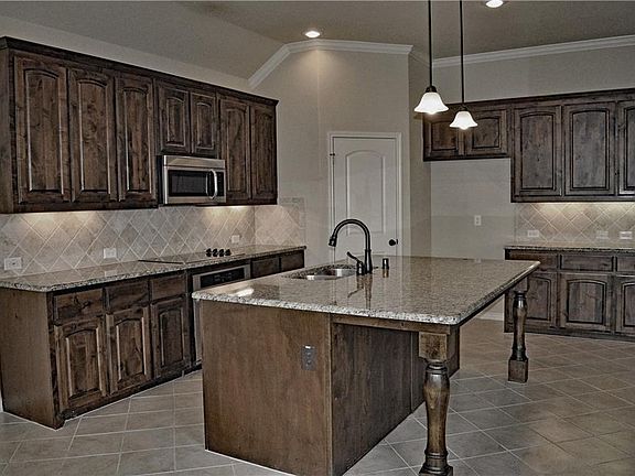 3rd image of 300 Prince John Dr