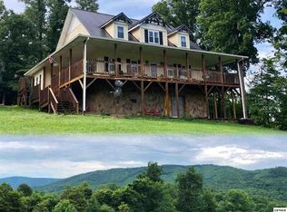 2641 Schisandra Ln, Cosby, TN 37722