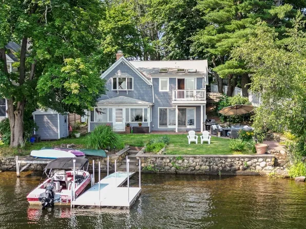 14 Birchmeadow Rd, Amesbury, MA 01913