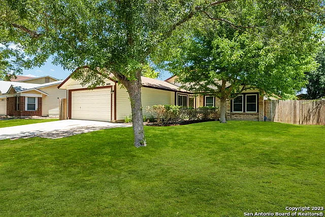 3 bed, 1466 sqft, $1,700 — Photo 2