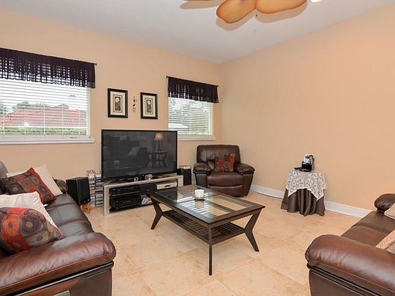 5th image of 2457 Bastings Ave