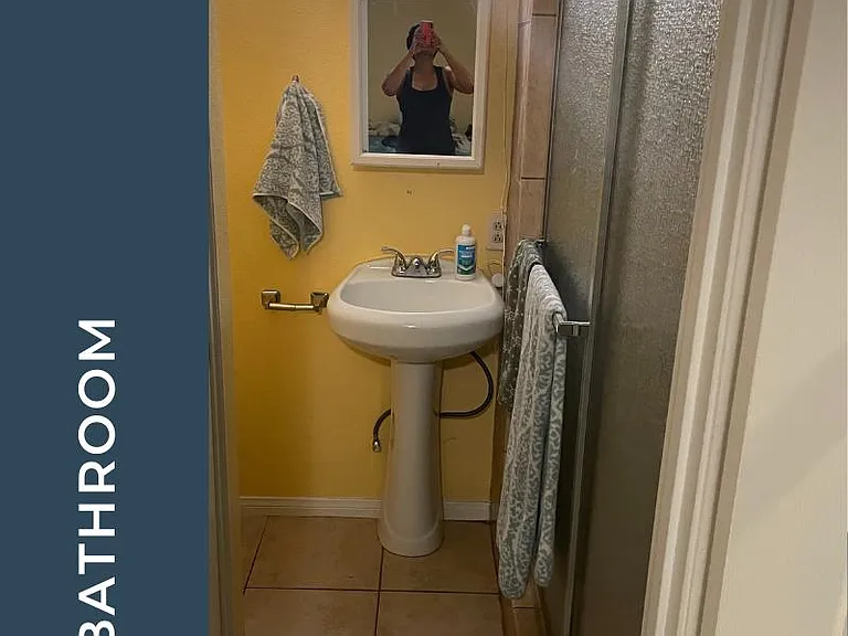 902 Tait St #4 — Photo 7