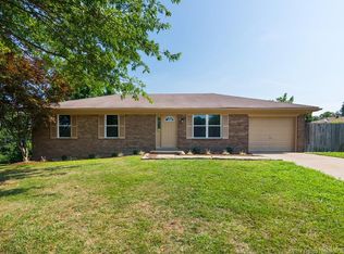 5206 Chad Cir, Floyds Knobs, IN 47119