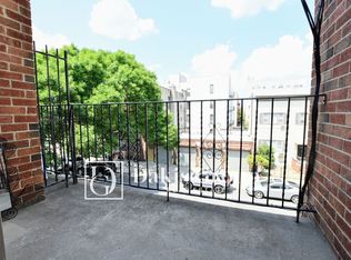 25-89 38th St #GS1, Astoria, NY 11103