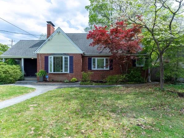 5094 E Eastwood Cir, Cincinnati, OH 45227