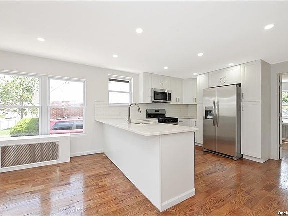 4th image of 119 Kingston Ave
