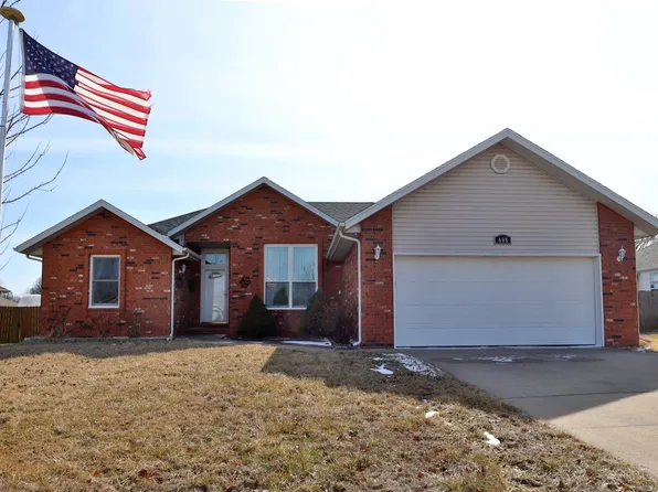 698 E Shelley Street, Willard, MO 65781