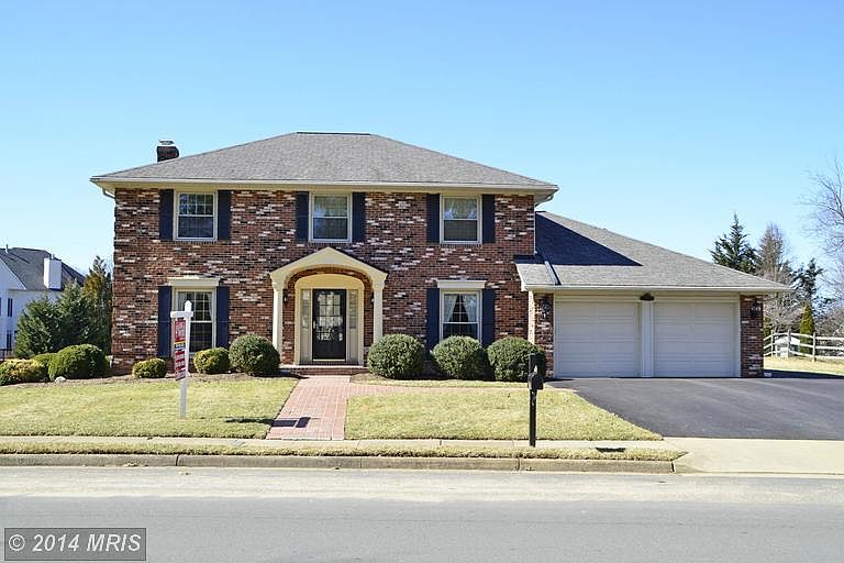 1st image of 2693 Oakton Glen Dr