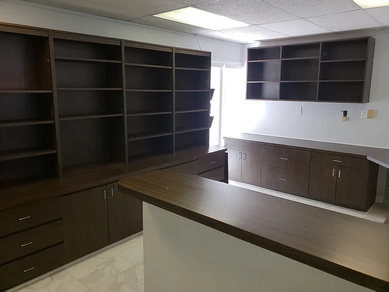 2015 S Tuttle Ave #E — Photo 3