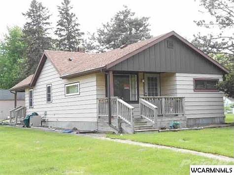 4th image of 605 3rd Ave W