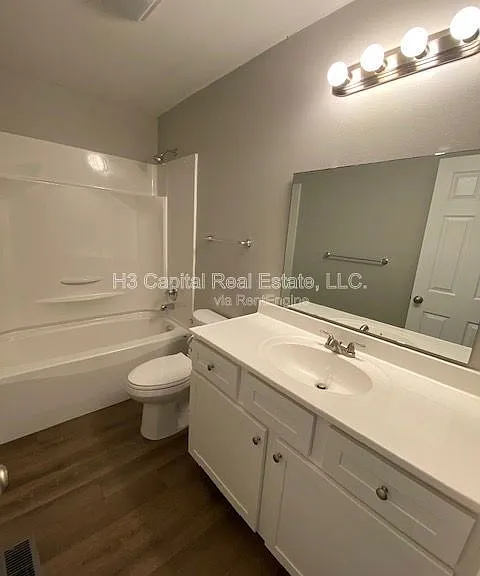108 Sunnyside St #A — Photo 17