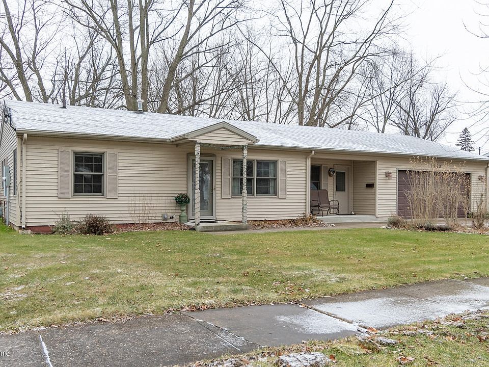 1st image of 1063 Hazel St