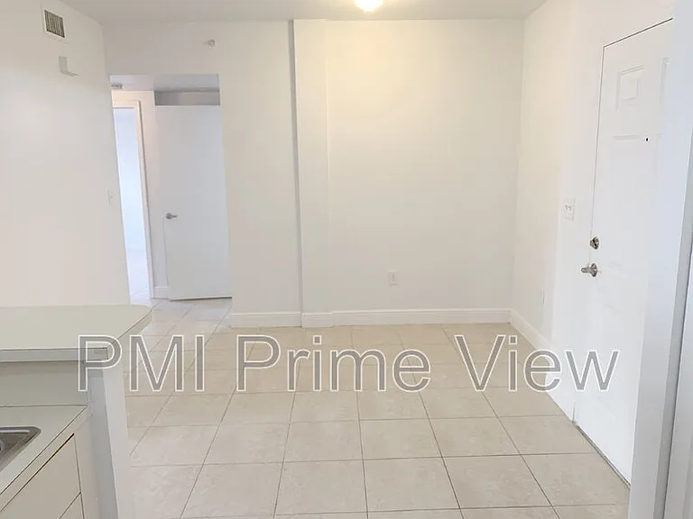11060 SW 196th St #105 — Photo 5