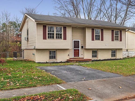 3rd image of 912 Opequon Ave