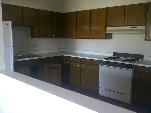 5th image of 10737 S Keating Ave APT 310