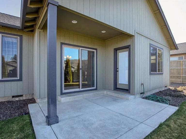 2436 Bridgewater Way — Photo 21