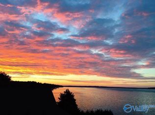 27 Cooper Rd, Killen, AL 35645