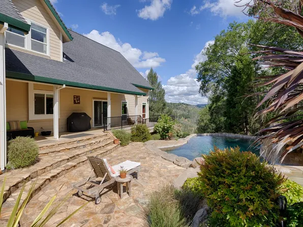 1880 Buck Ridge Ct, Colfax, CA 95713