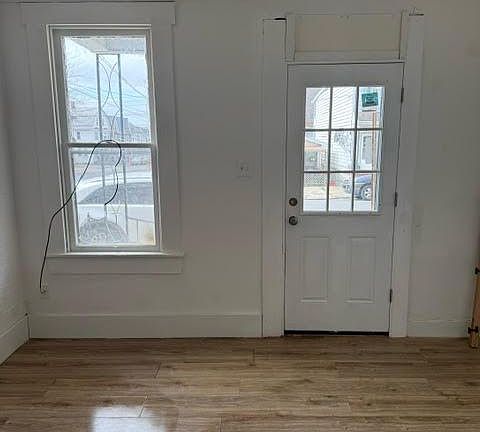 3rd image of 103 N Maple St