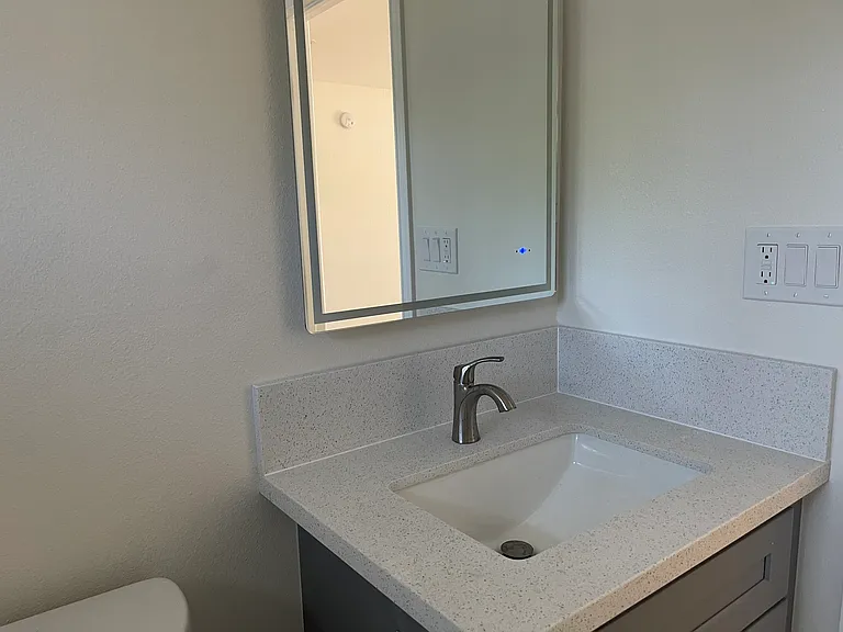 702 Beckville St — Photo 10