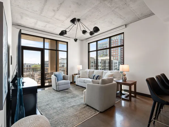 1510 Demonbreun St APT 711, Nashville, TN 37203