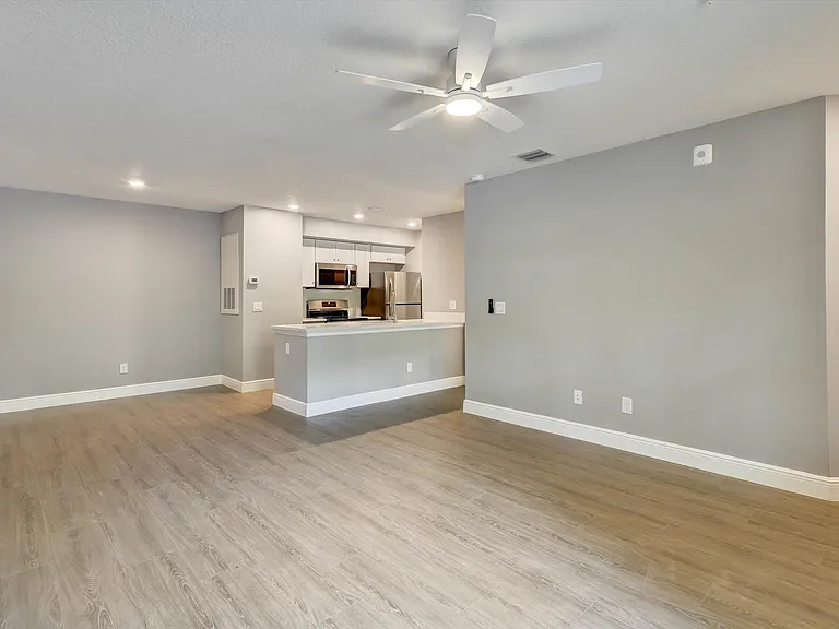 3024 Parkway Boulevardblossom Park — Photo 9