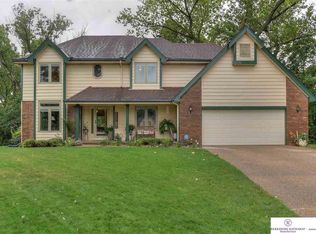 8924 N 56th Avenue Cir, Omaha, NE 68152