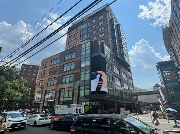39-16 Prince Street 8E image 1 of 13