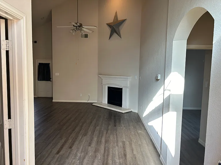 12608 Clarksburg Trl — Photo 14