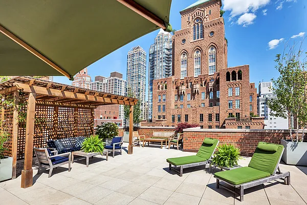 Sold by Douglas Elliman | media 4