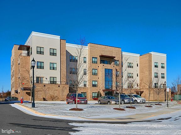 3rd image of 8960 Fascination Ct APT 311