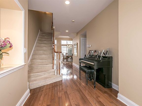 2nd image of 274 Altessa Blvd