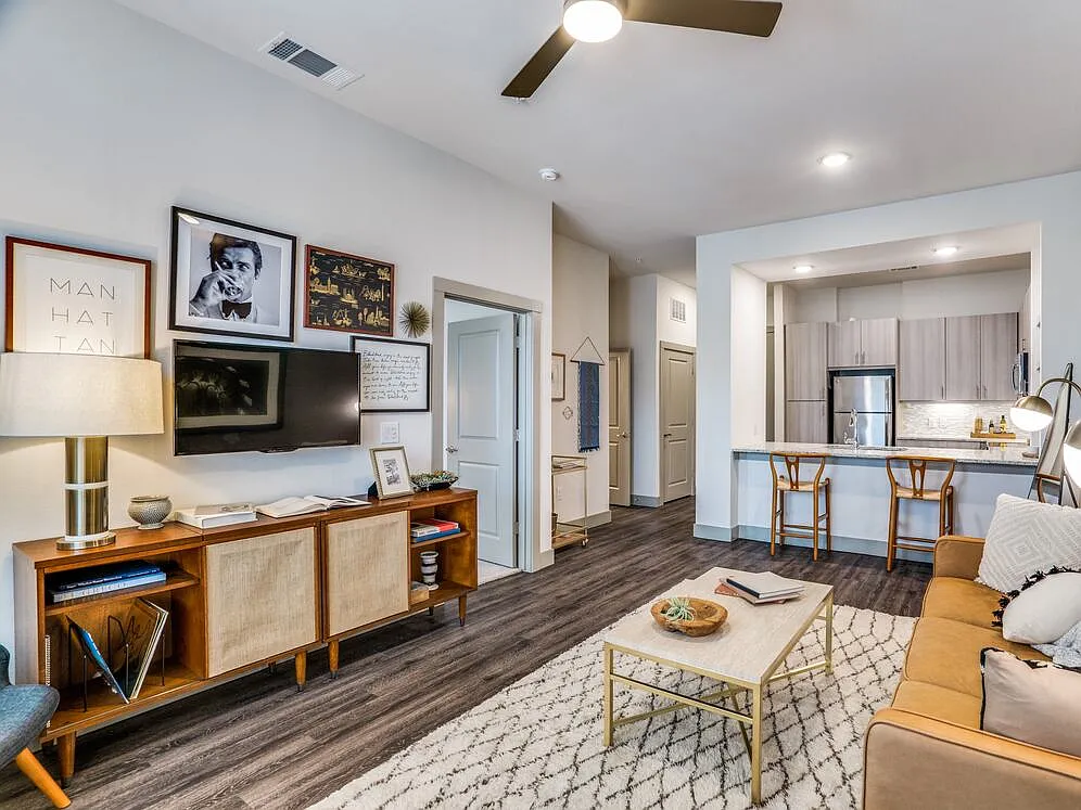 Avalon West Plano — Photo 4