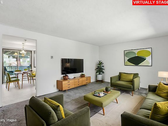 4th image of 2995 Camrose St