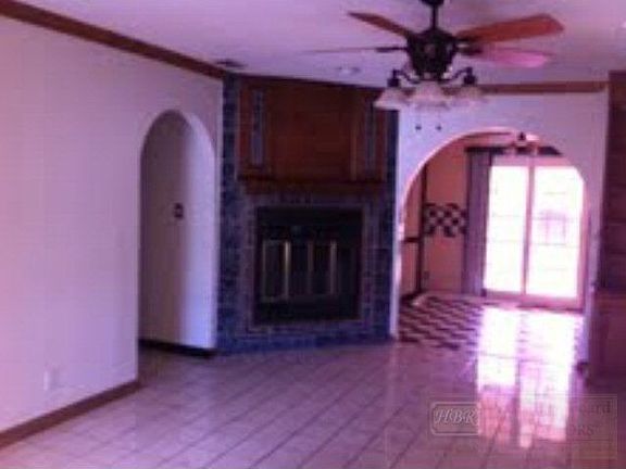 3rd image of 17 Corine Cir