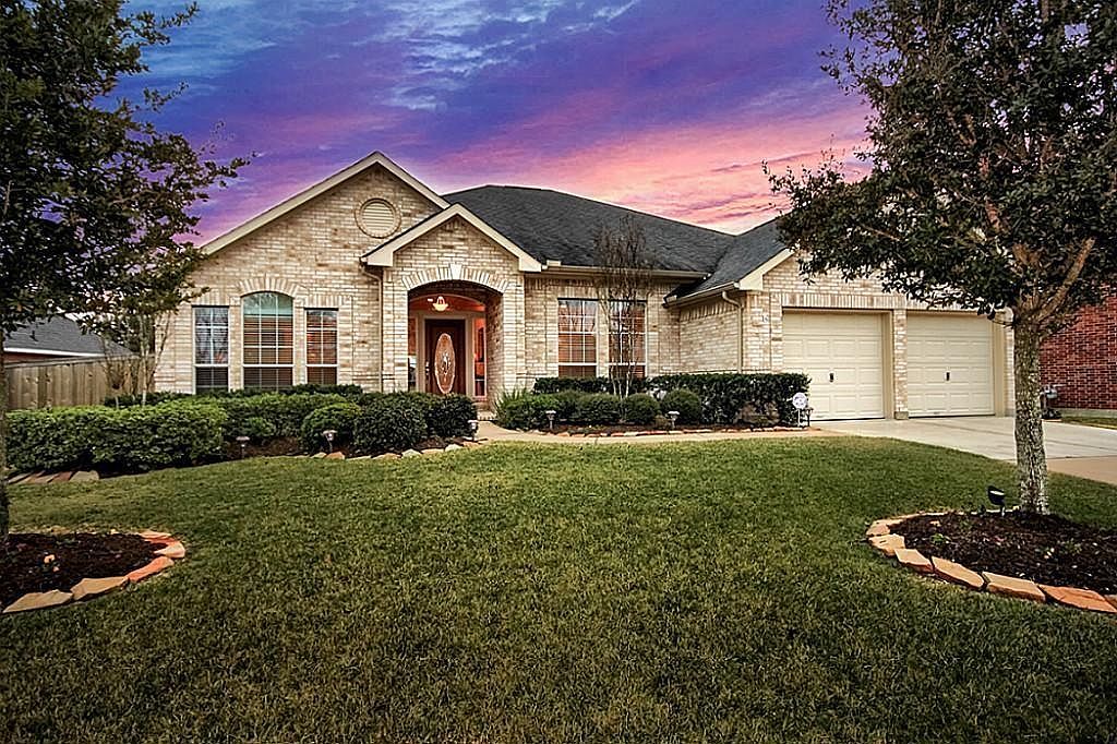 1126 Chelshurst Way — Gleannloch Pines Golf Club