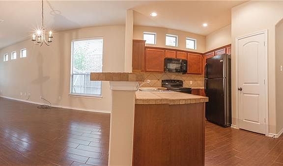 4th image of 179 Creekside Villa Dr