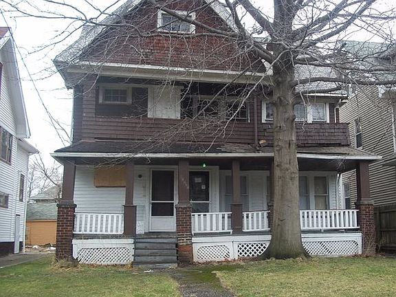 4th image of 11721 Buckingham Ave