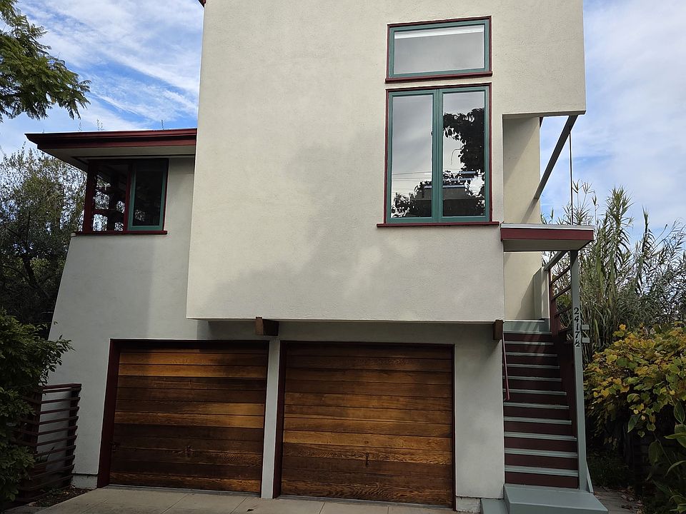 1st image of 2417 1/2 4th St