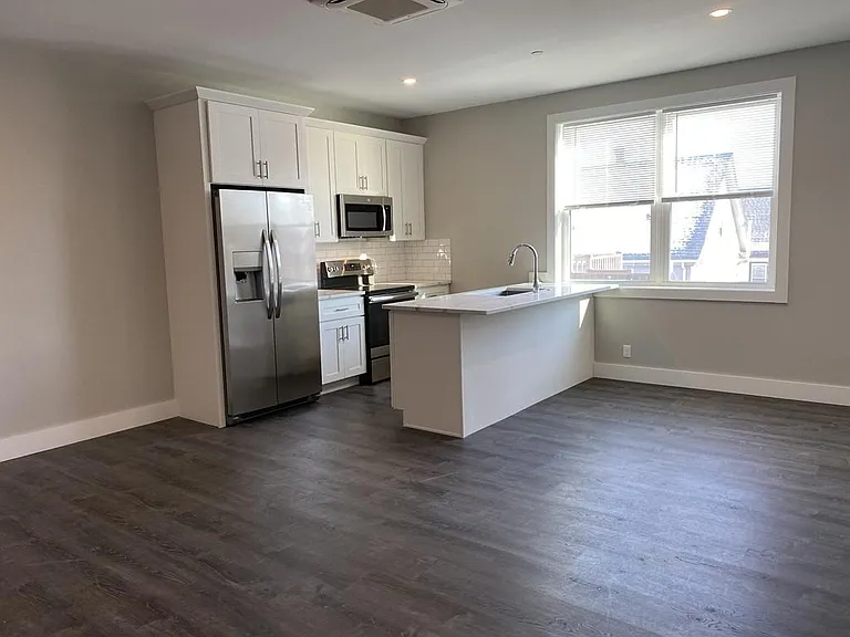 24 Norwood St #3 — Photo 5