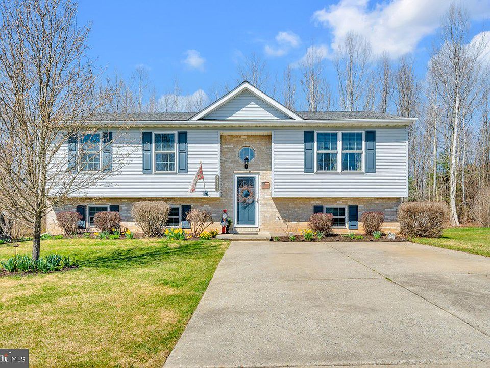 1st image of 3832 Dakota Rd