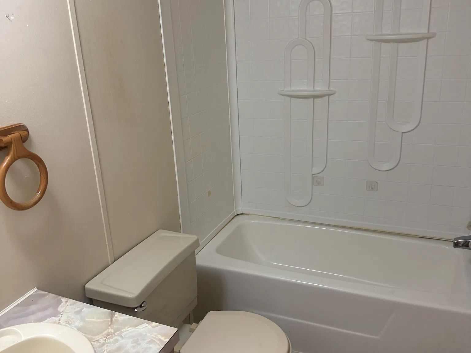 2 bed, 850 sqft, $975 — Photo 4