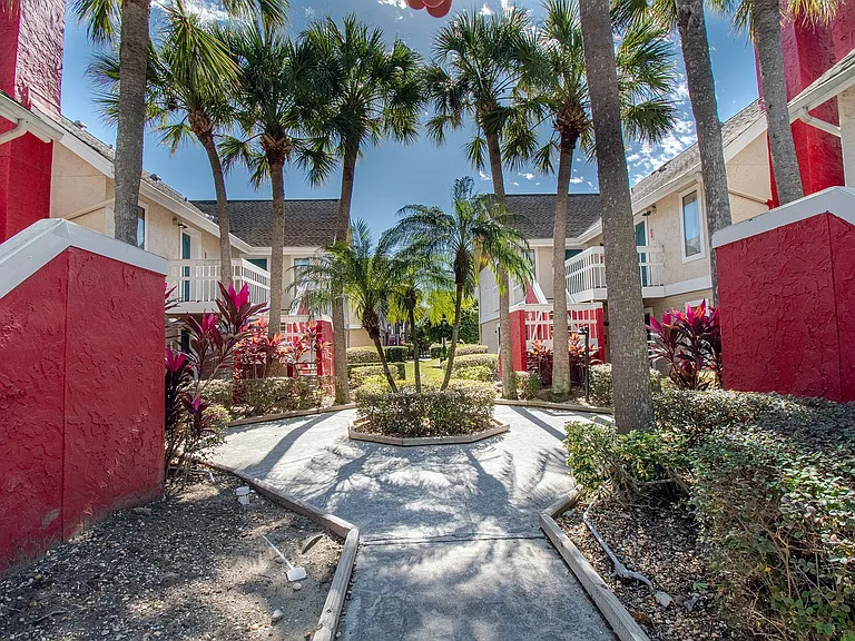 Fusion Orlando - Exterior