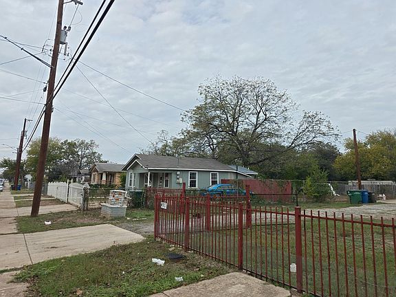 5th image of 427 Hazel St